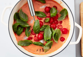 Tomaattinen kalakeitto