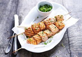 ‘Gremolata’ Soslu Somon Şiş Kebap