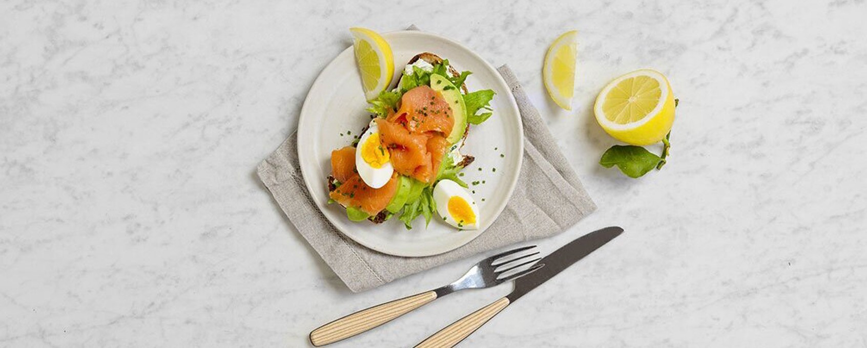 Norveç Füme Somon Sandviç