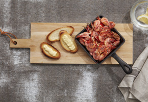 Chilimarinerte reker med stekt brød og majones