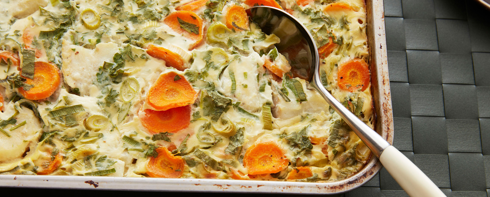 Ovnsbakt torsk med hvit saus