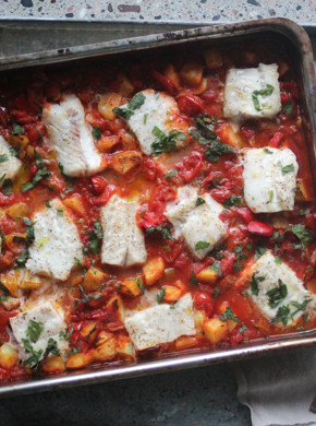 Torsk i ugn med tomatsås