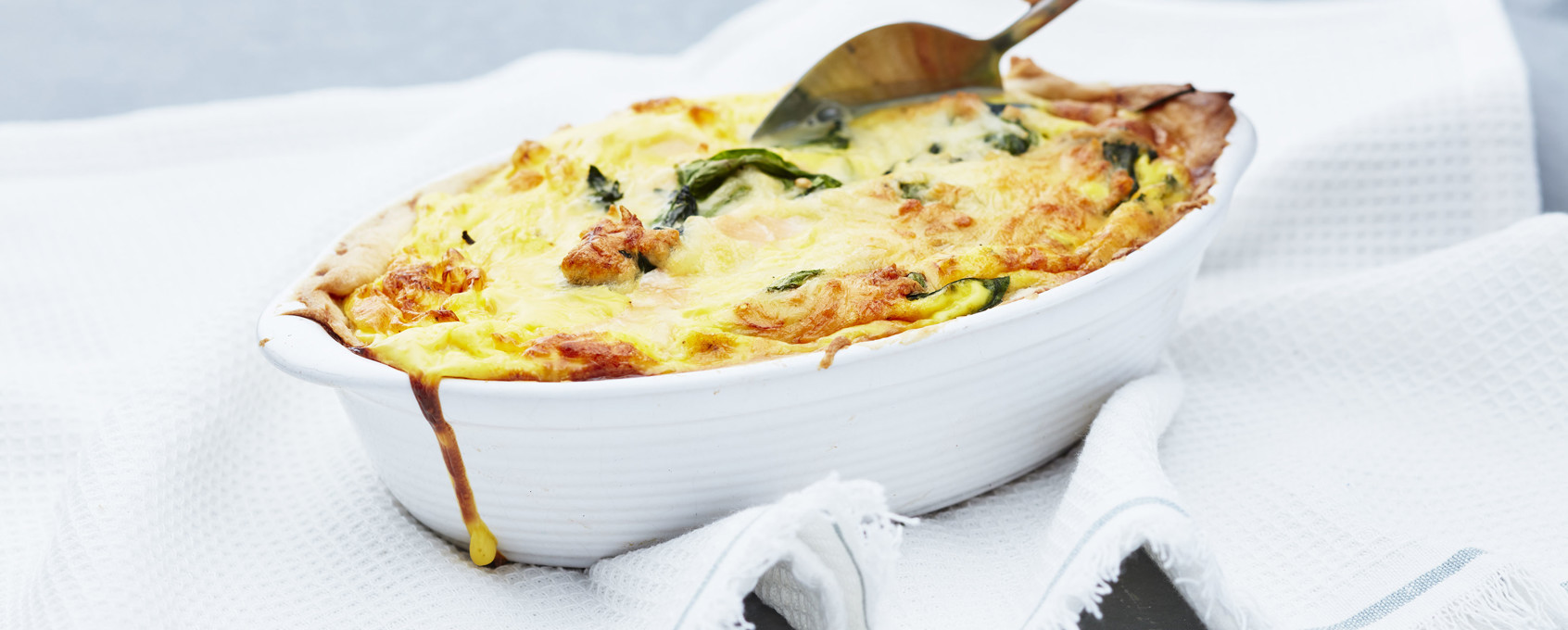 Pai med laks, spinat og ost