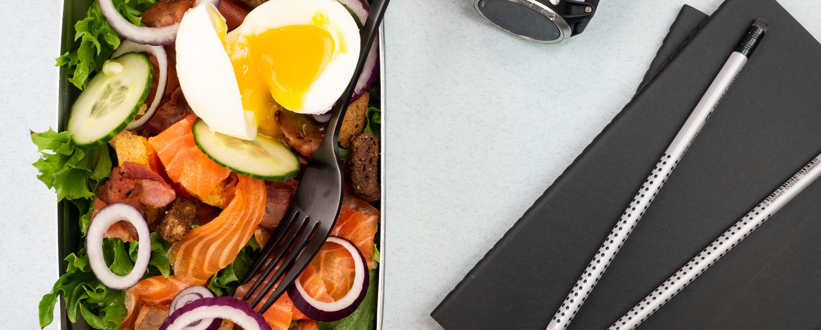 Salat med røkt ørret