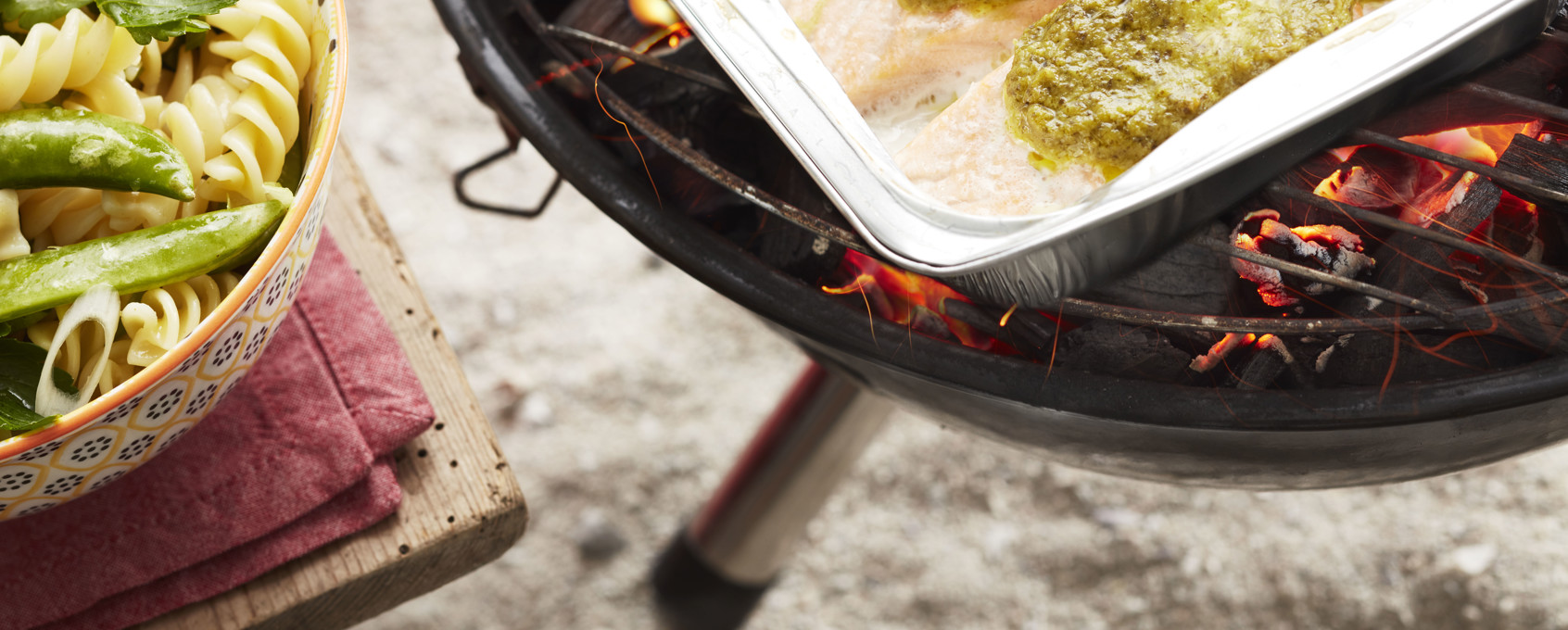 Grillet laks med pesto